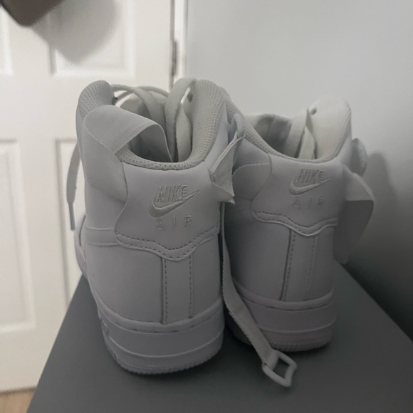 COPY - Youth Nike Air Force high top! - Picture 2 of 3